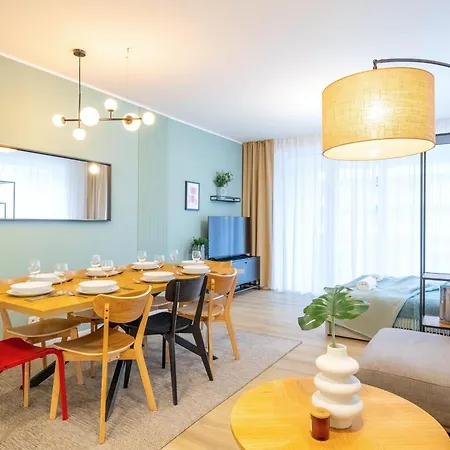 Spacious 3Br - 2 Parking Spots, Full Kitchen, By Gravity Prague Exterior photo