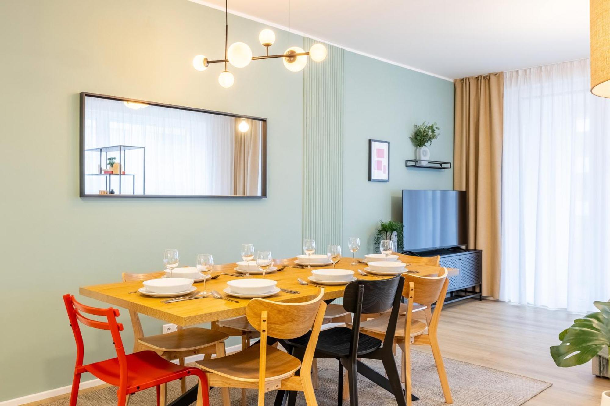 Appartement Spacious 3br - 2 Parking Spots, Full Kitchen, By Gravity Prague